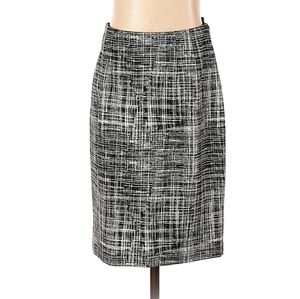 Amanda and Chelsea pencil skirt